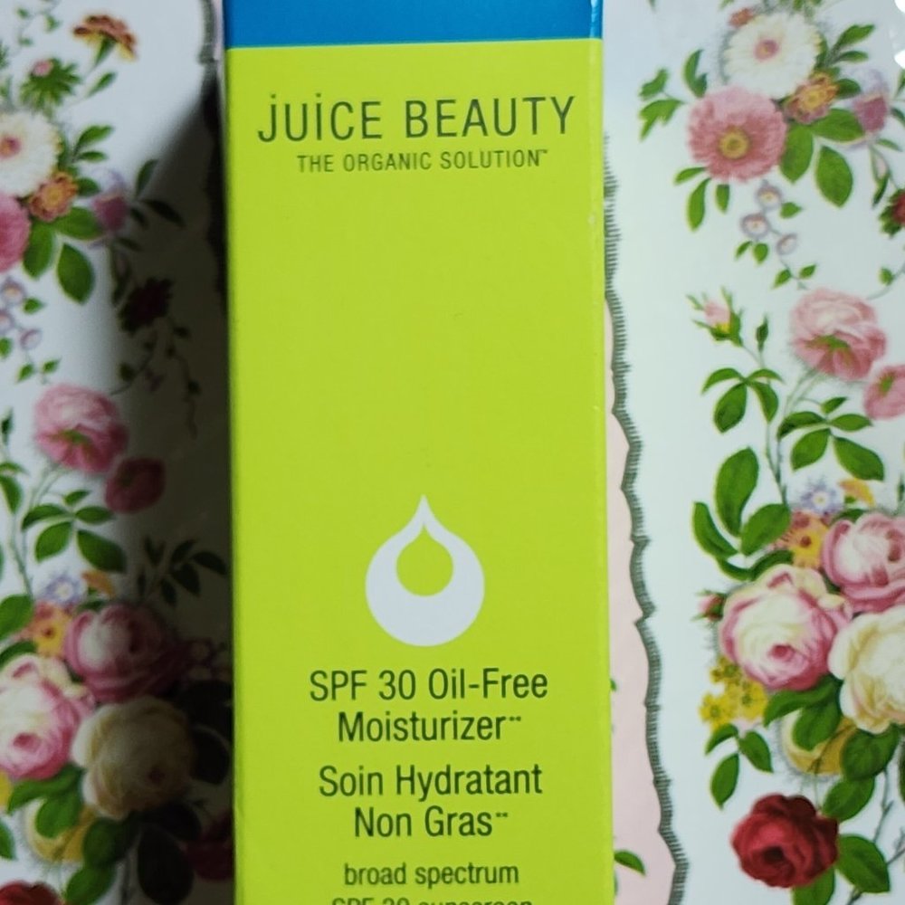 Juice Beauty SPF 30 Oil-Free Moisturizer NIB